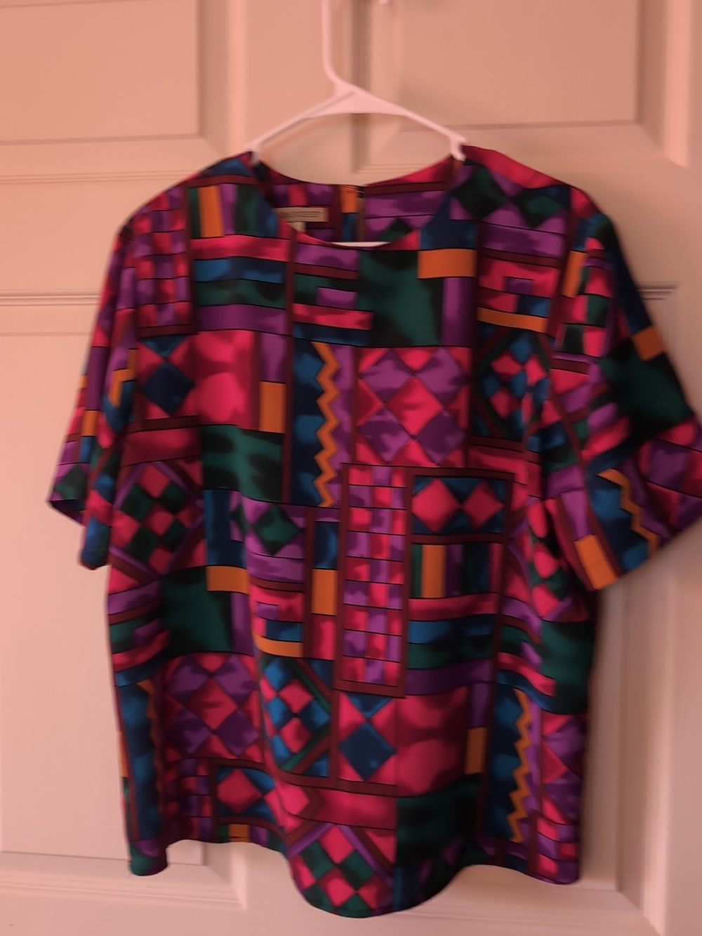 Vintage-Inspired Geometric Print Blouse in Pink & Purple